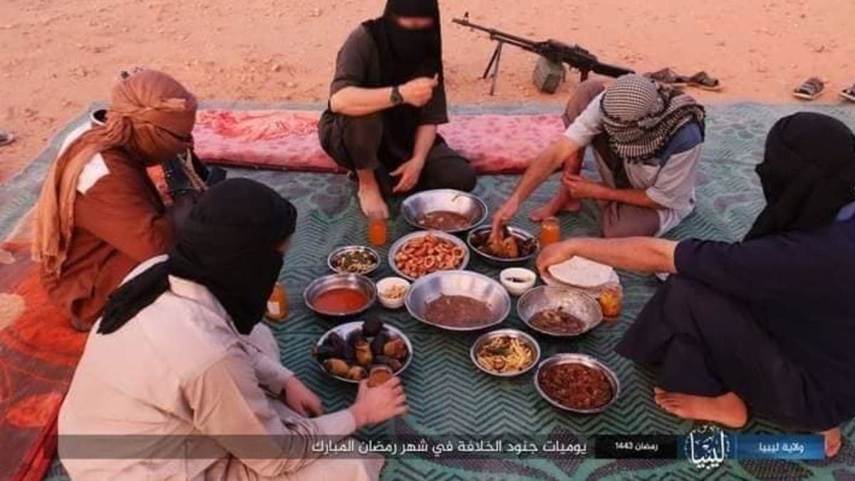 تنظيم داعش الإرهابي ينشر صورا جديدة لمقاتليه في جنوب ليبيا