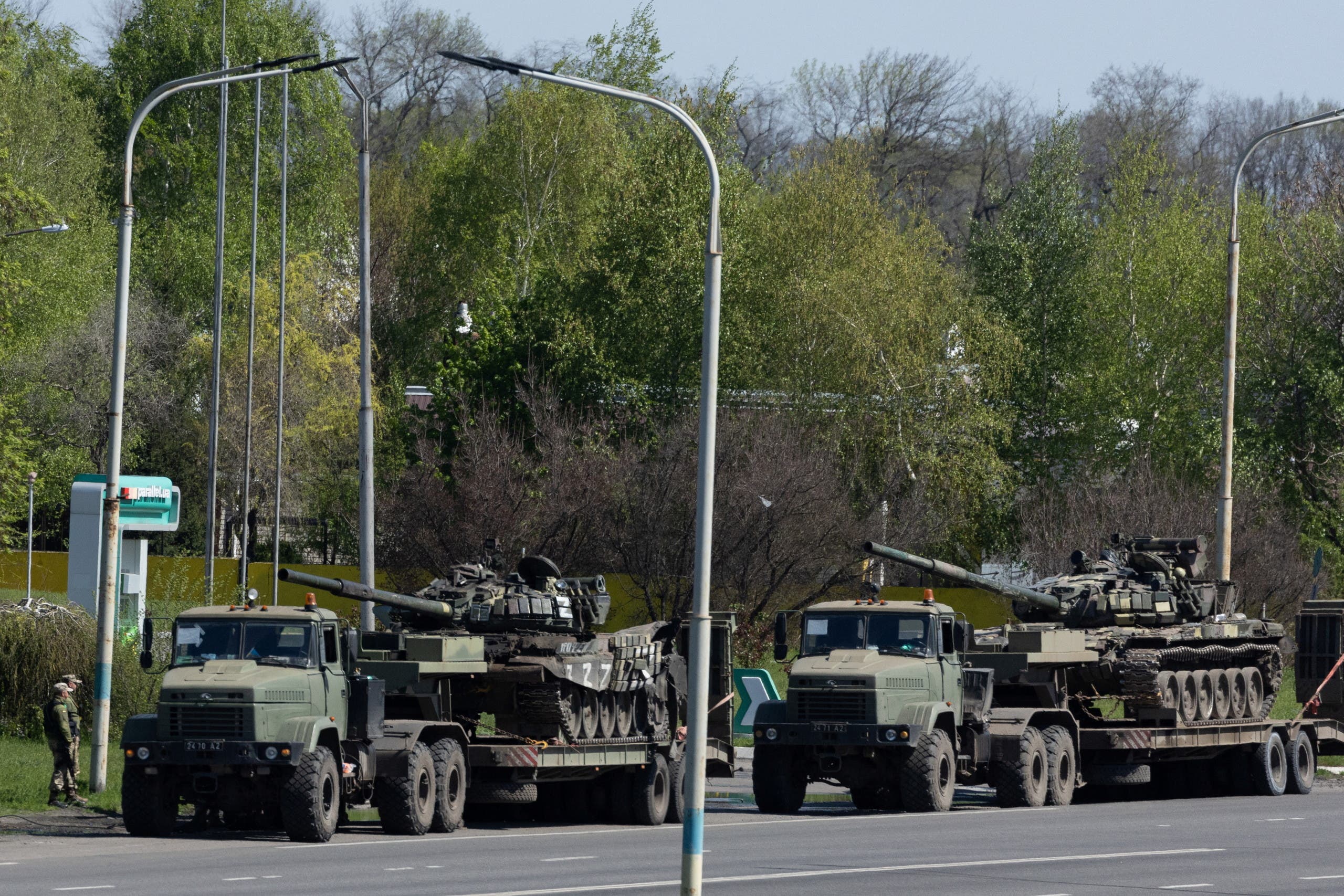 مدرعات روسية سيطر عليها الجيش الأوكراني في دنيبرو