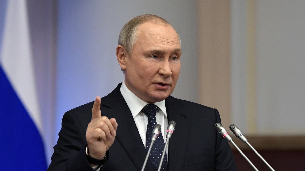 مقربون من بوتين: الرئيس الروسي يعتقد أن الغرب سيصرخ أولا