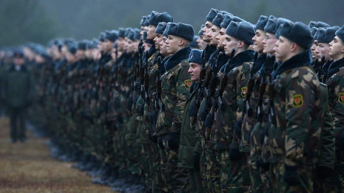 Belarusian soldiers from the Defence Ministry stand in the ranks as they take oaths at their base near the town of Borisov, Belarus December 10, 2016. (File photo: Reuters)