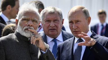 Russian President Vladimir Putin and Indian Prime Minister Narendra Modi visit Zvezda shipyard, accompanied by Rosneft Russian oil giant chief Igor Sechin, ahead of the Eastern Economic Forum in Vladivostok, Russia, September 4, 2019. (File photo: Reuters)
