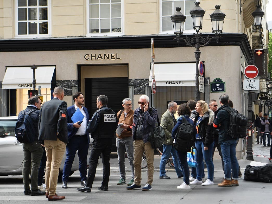 Armed robbers strike Chanel jewelry store in Paris and flee on motorbikes