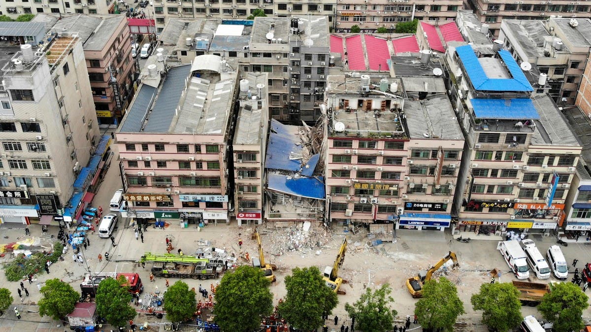 ارتفاع حصيلة انهيار مبنى في الصين إلى 53 قتيلا