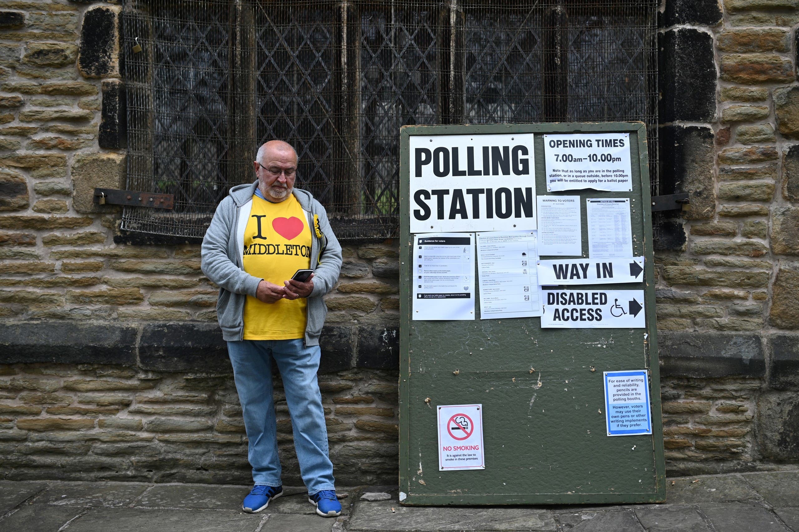 مركز اقتراع في لندن