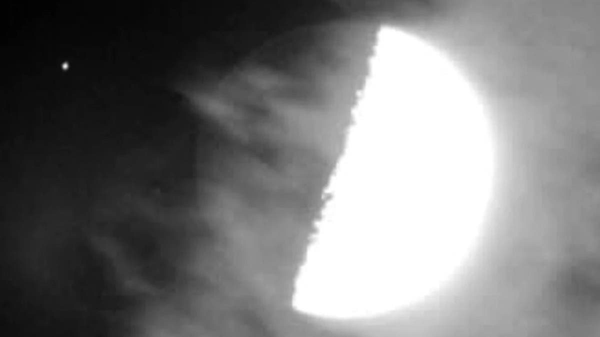 القمر يحجب النجم الزباني الجنوبي بسماء السعودية