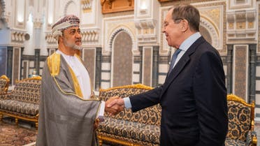Oman’s Sultan Haitham bin Tariq Al Said meets with Russian Foreign Minister Sergey Lavrov. (ONA)