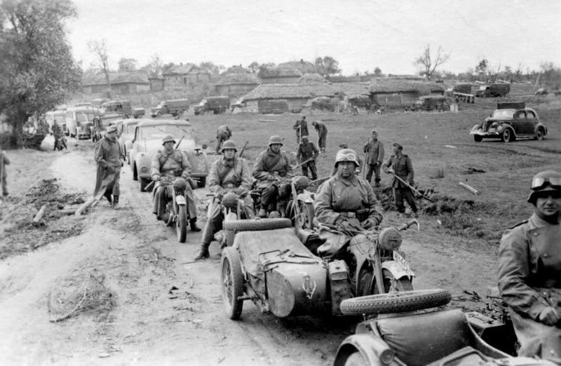 صورة لجنود ألمان عقب بداية عملية بربروسا