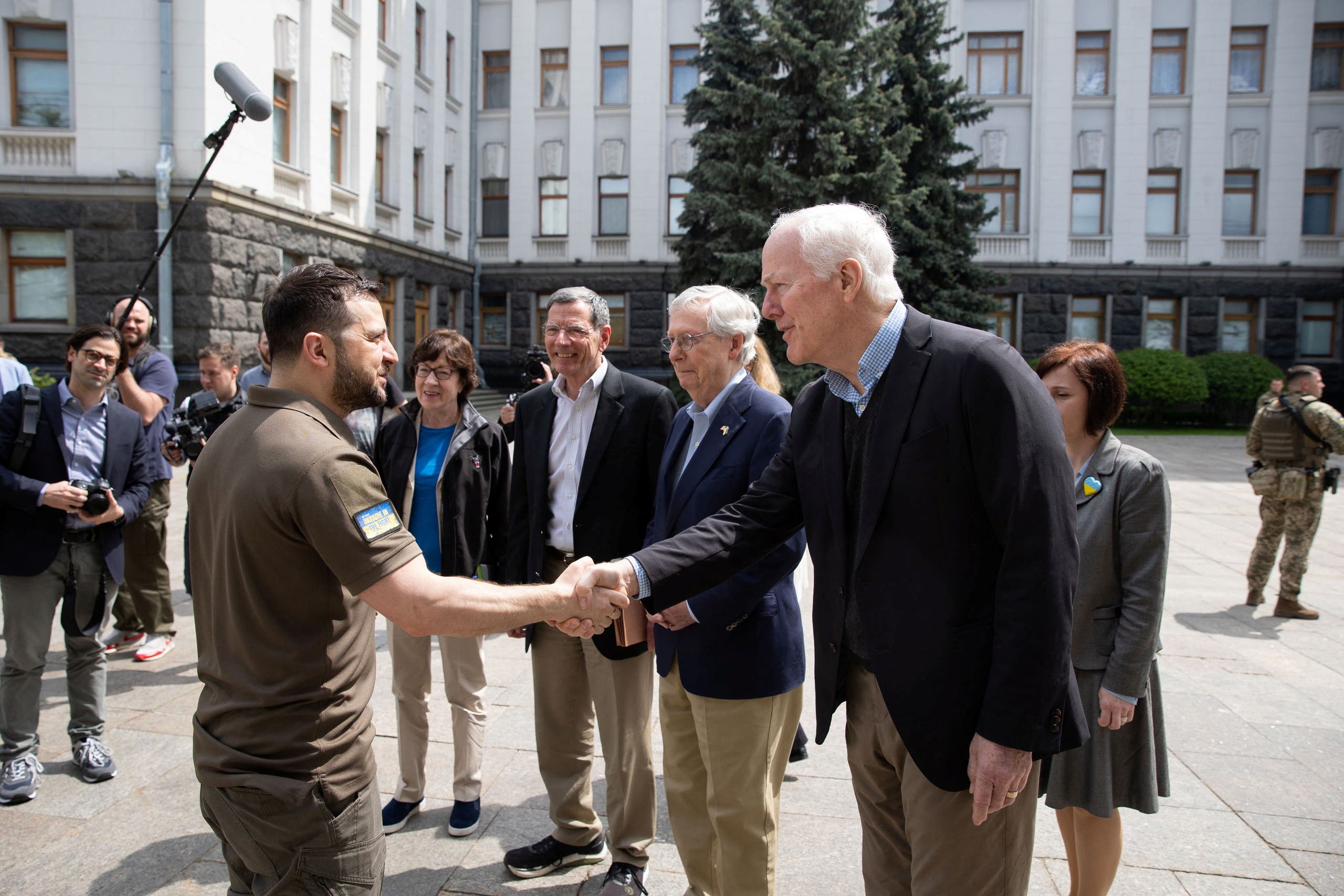 وفد من الكونغرس الأميركي يلتقي الرئيس الاوكراني في كييف - رويترز