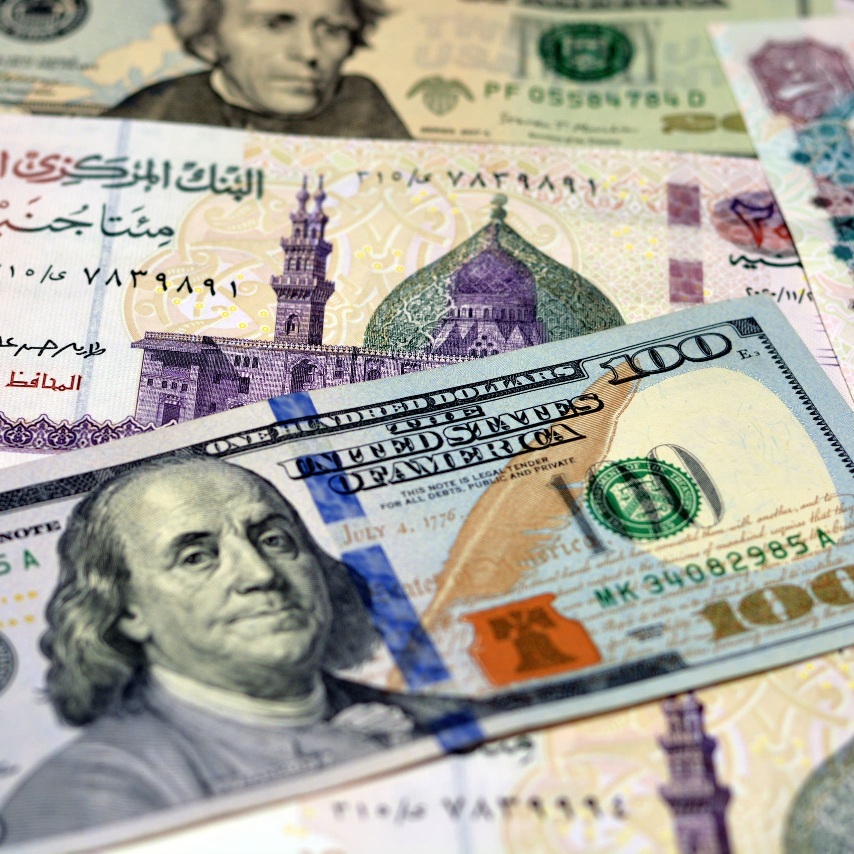 سعر الدولار  في مصر يواصل الصعود ويسجل هذه المستويات مقابل الجنيه