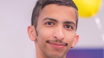 بہرے پن کا شکار سعودی یوٹیوبر اپنے جیسے لوگوں کا یوٹیوب پر استاد بن گیا