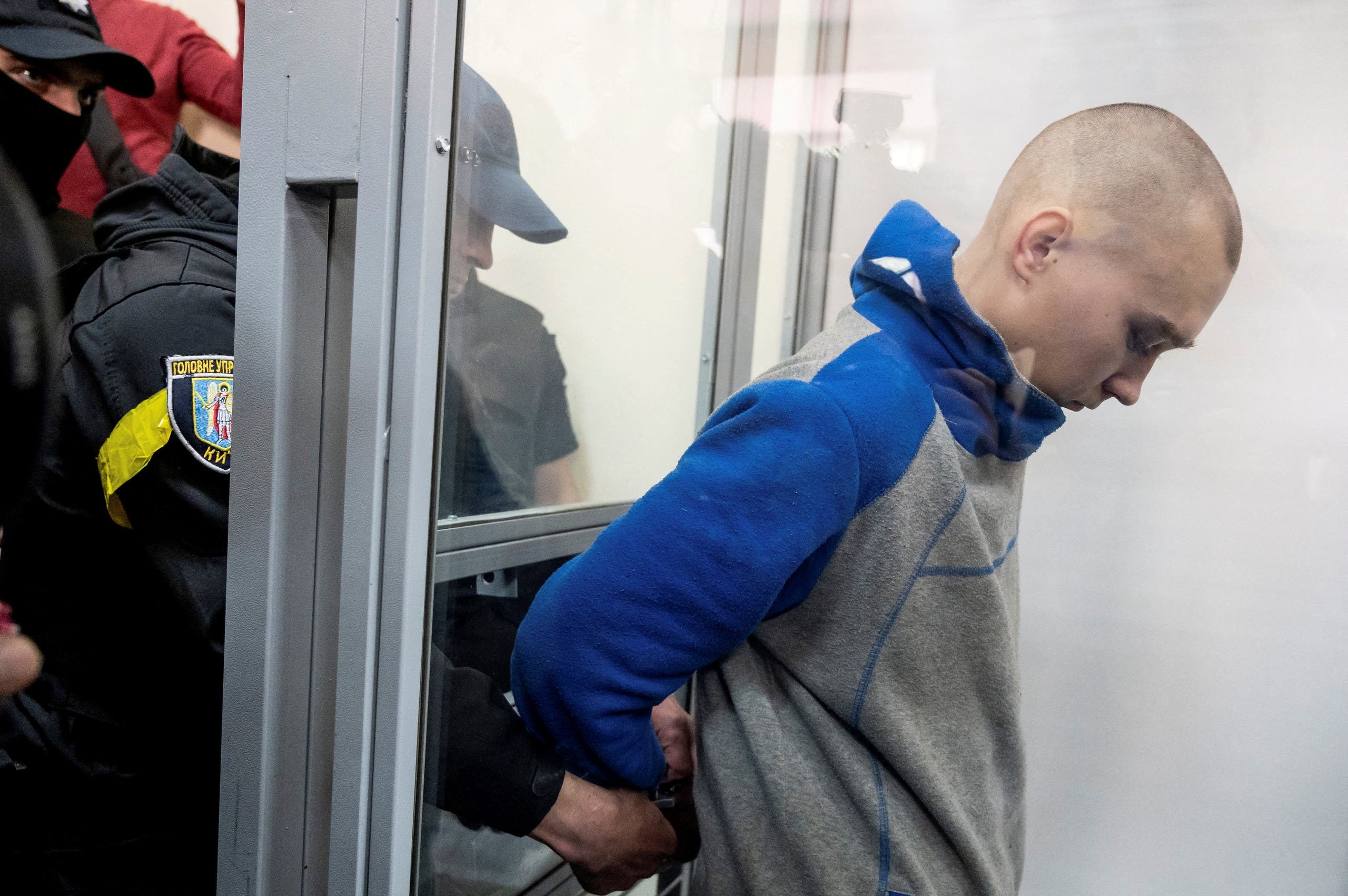 الجندي الروسي فاديم شيشيمارين يحاكم في أوكرانيا - رويترز