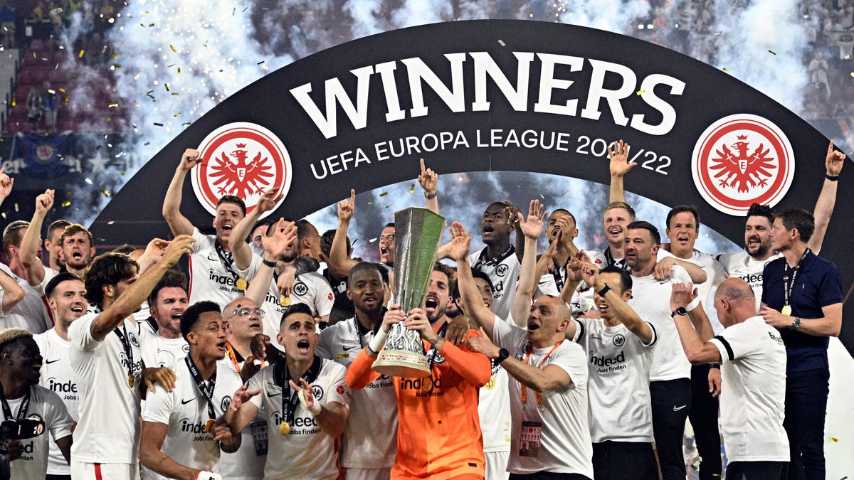 ركلات الترجيح تمنح فرانكفورت لقب الدوري الأوروبي