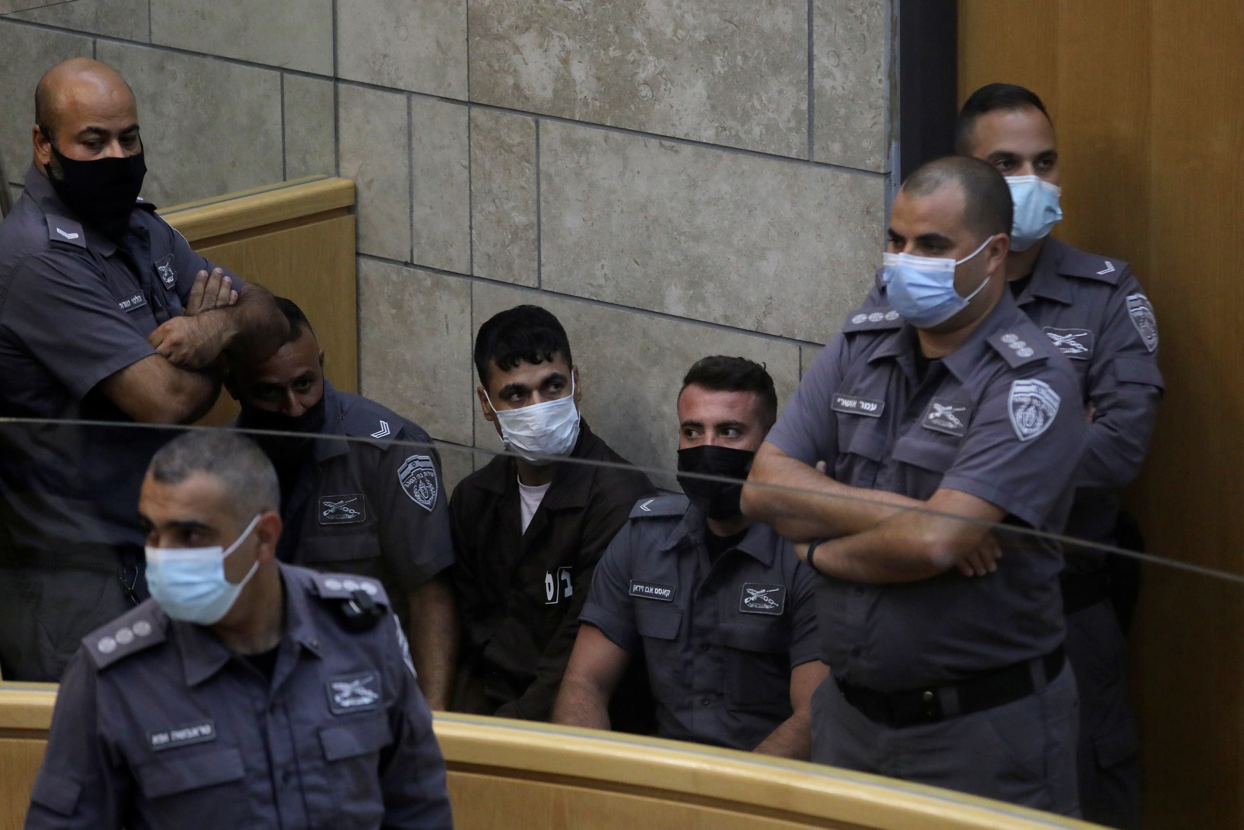 الأسير الفسطيني محمد العارضة في المحكمة الإسرائيلية - رويترز