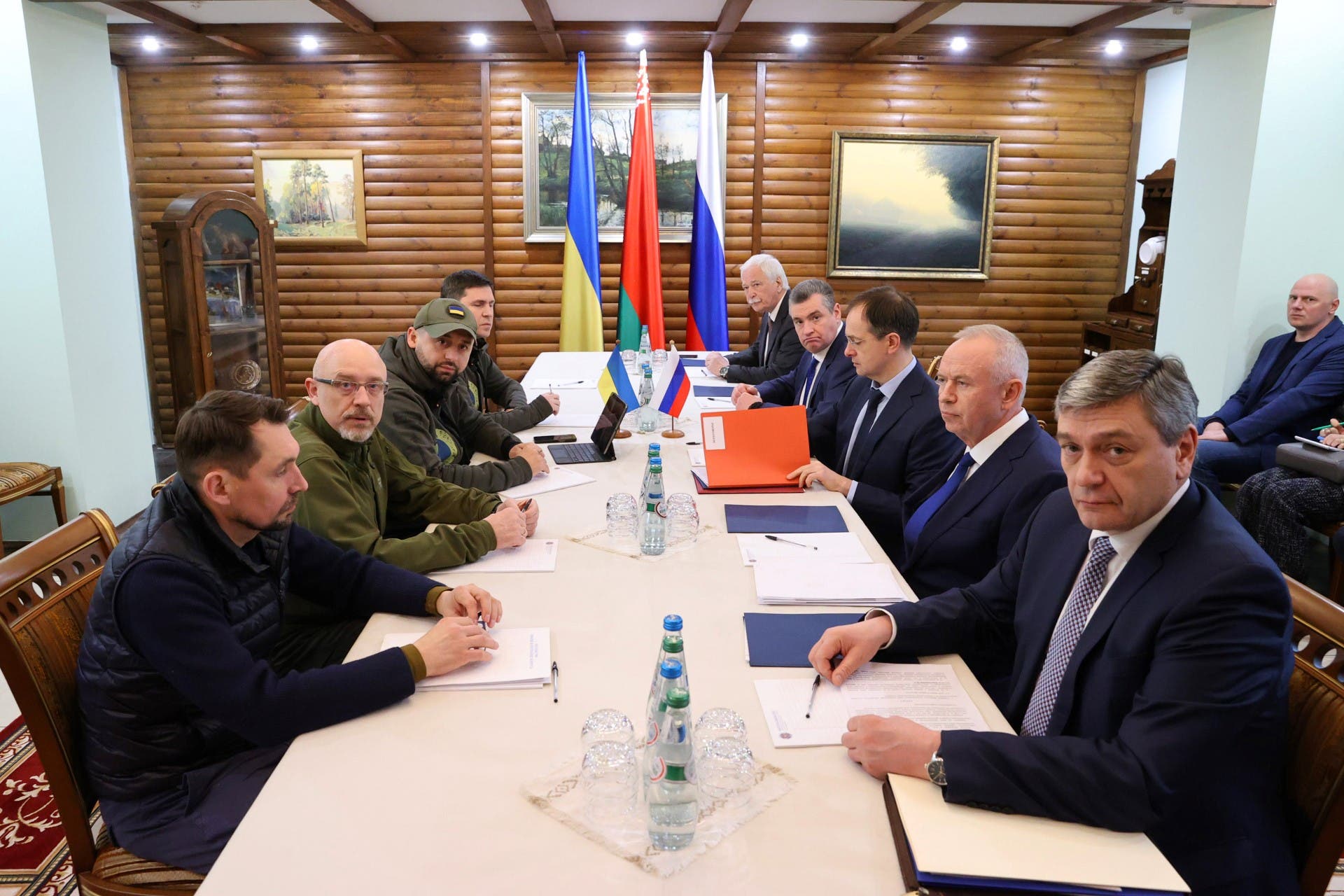 من المفاوضات بين موسكو وكييف في مارس الماضي (أ ف ب)