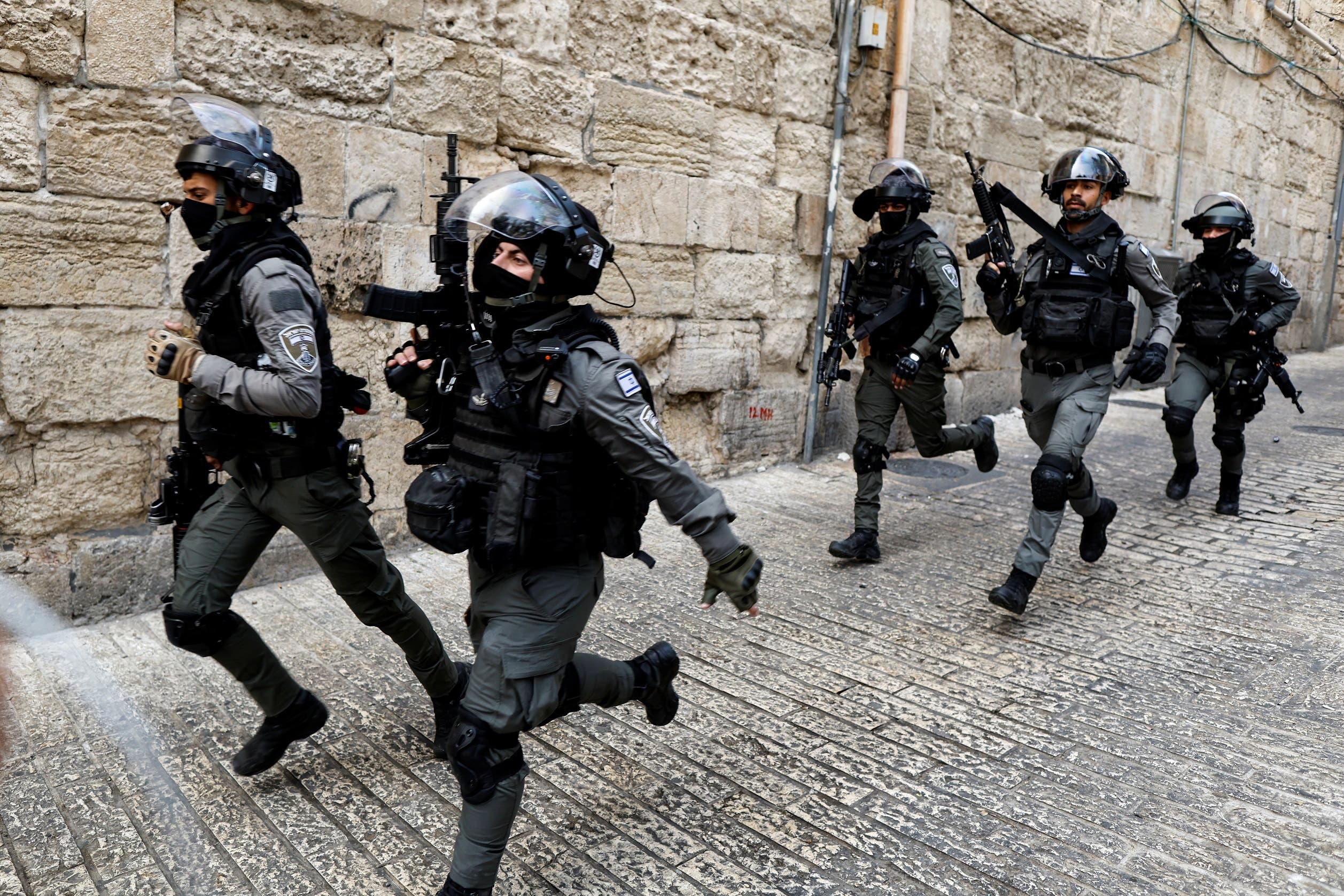 عناصر من الشرطة الإسرائيلية في القدس في ابريل الماضي (أرشيفية)