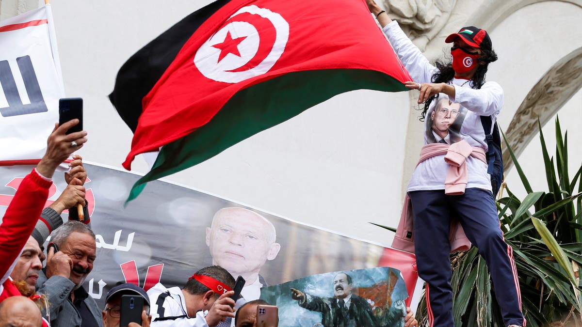 دستور جديد في تونس.. وسؤال وحيد سيتضمنه الاستفتاء