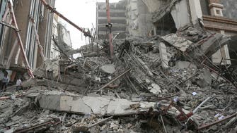 انتشال الجثث مستمر.. ارتفاع قتلى انهيار مبنى عبادان لـ34