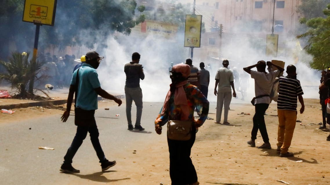 Protesters march during a rally against the country's military rulers in Khartoum, Sudan, May 19, 2022. REUTERS/Mohamed Nureldin Abdallah