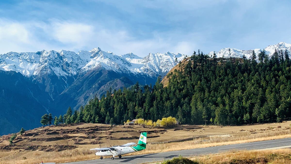 نيبال تعلن العثور على 14 جثة من ركاب الطائرة المنكوبة