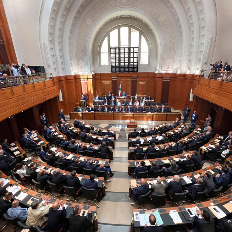 برلمان لبنان يقر ميزانية 2022 دون متطلبات صندوق النقد
