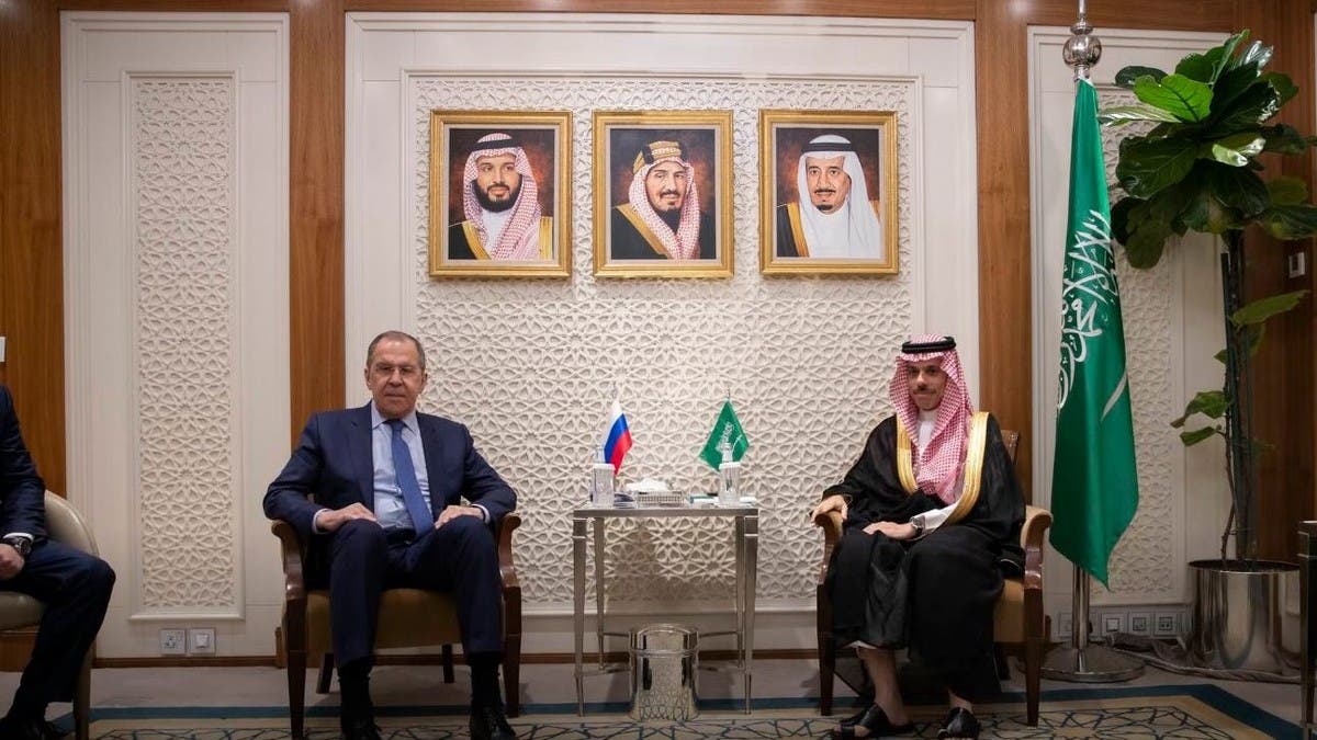 وزير خارجية السعودية: موقفنا الخليجي موحد من أزمة أوكرانيا