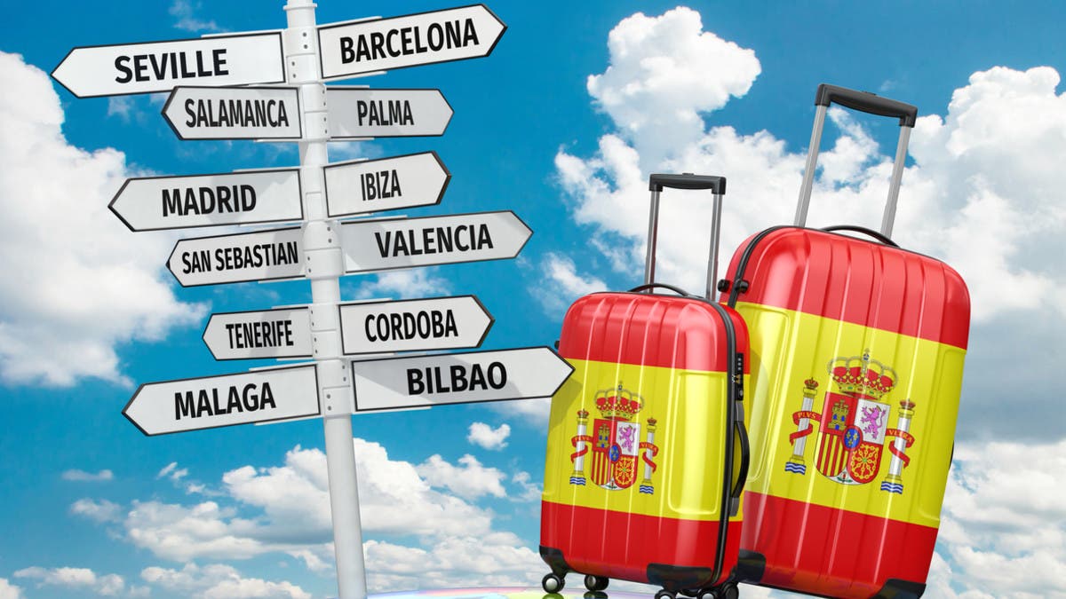السياحة في إسبانيا تنتعش مقتربة من مستويات ما قبل الوباء