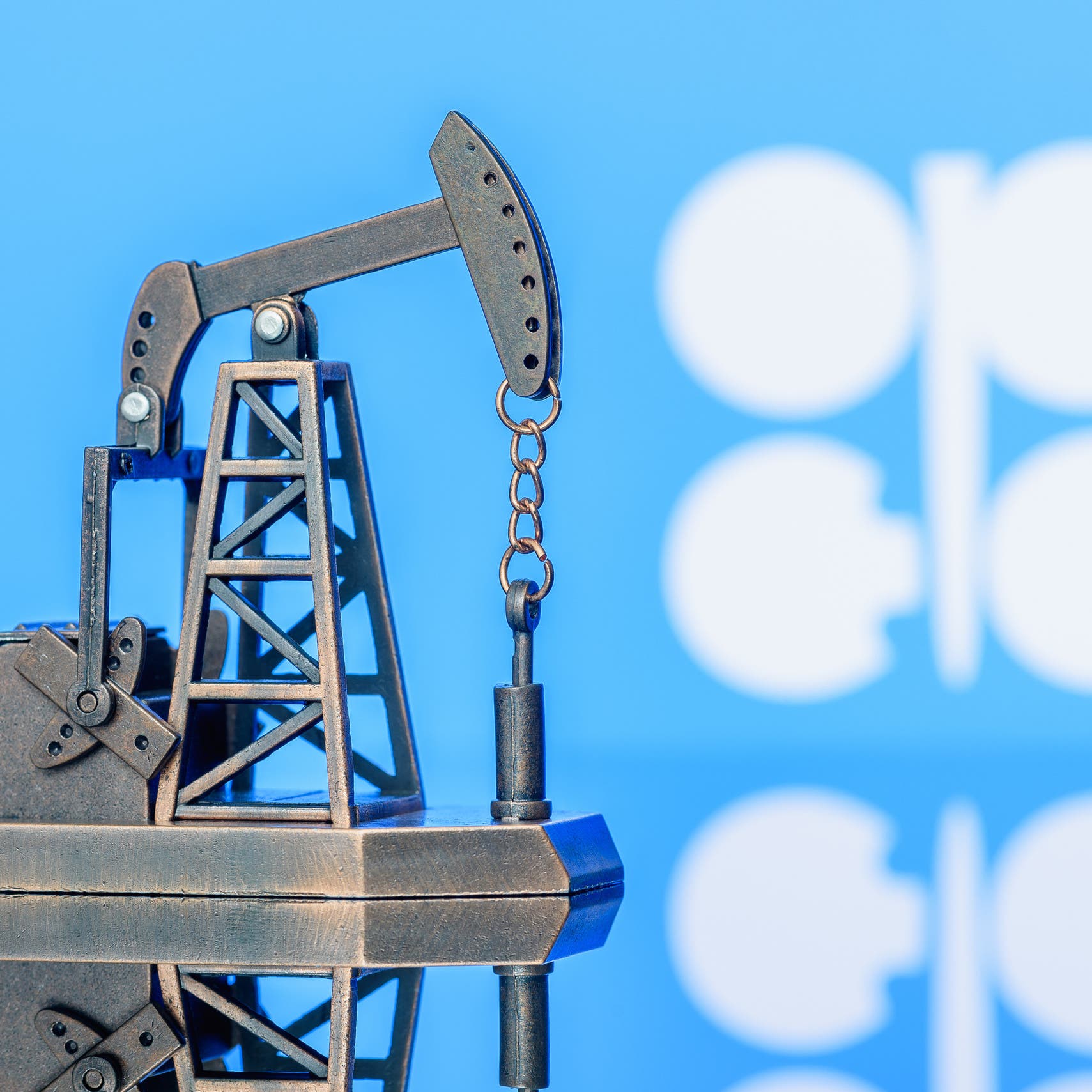 أوبك تخفض توقعاتها للطلب على النفط في 2022 للمرة الخامسة منذ أبريل