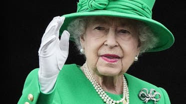 Britain's Queen Elizabeth II smiles to the crowd from Buckingham Palace balcony at the end of the Platinum Pageant in London on June 5, 2022 as part of Queen Elizabeth II's platinum jubilee celebrations. (AFP)