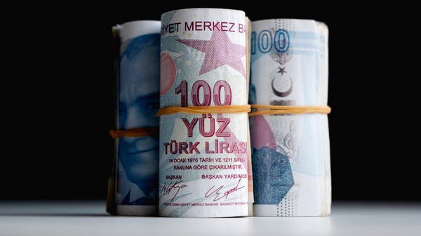 الليرة التركية تتداول بالقرب من مستوى قياسي منخفض مقابل الدولار