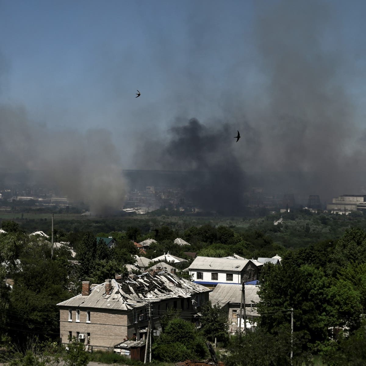 "قصف ليل نهار".. معارك طاحنة في سيفيرودونيتسك
