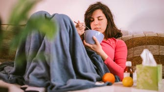 4 قواعد غذائية تساعد على الشفاء من مضاعفات "كورونا طويل الأمد"