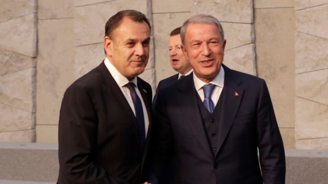 وزير الدفاع التركي خلوصي أكار ونظيره اليوناني نيكوس بانايوتوبولوس