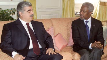 Then United Nations Secretary General Kofi Annan (R) talks with Rafic Hariri, the former President of the Council of Ministers of the Lebanese Republic (L) as they pose for photographers prior to meeting in New York on April 28, 2001. (Reuters)