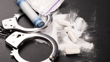الاتجار وترويج المخدرات