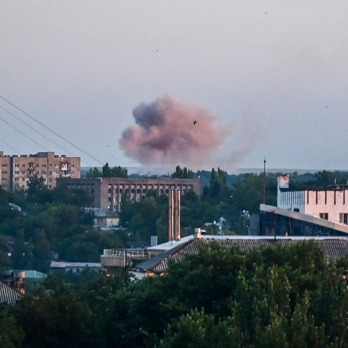 روسيا تتقدم شرق أوكرانيا.. وتضرب مصنعاً للدبابات