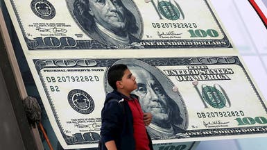 الدولار يربك حسابات المضاربين رغم استقرار سعر صرفه مقابل الجنيه المصري