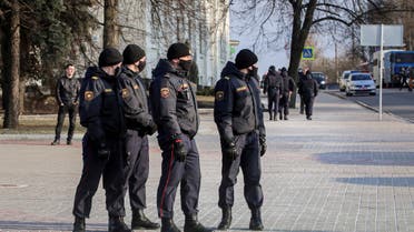 Belarusian law enforcement officers stand guard in a street in Minsk, Belarus March 25, 2021. (File photo: Reuters)