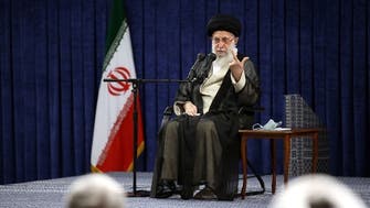 خامنه‌ای منتقدان مقامات دولتی را به کار برای «دشمنان» متهم کرد