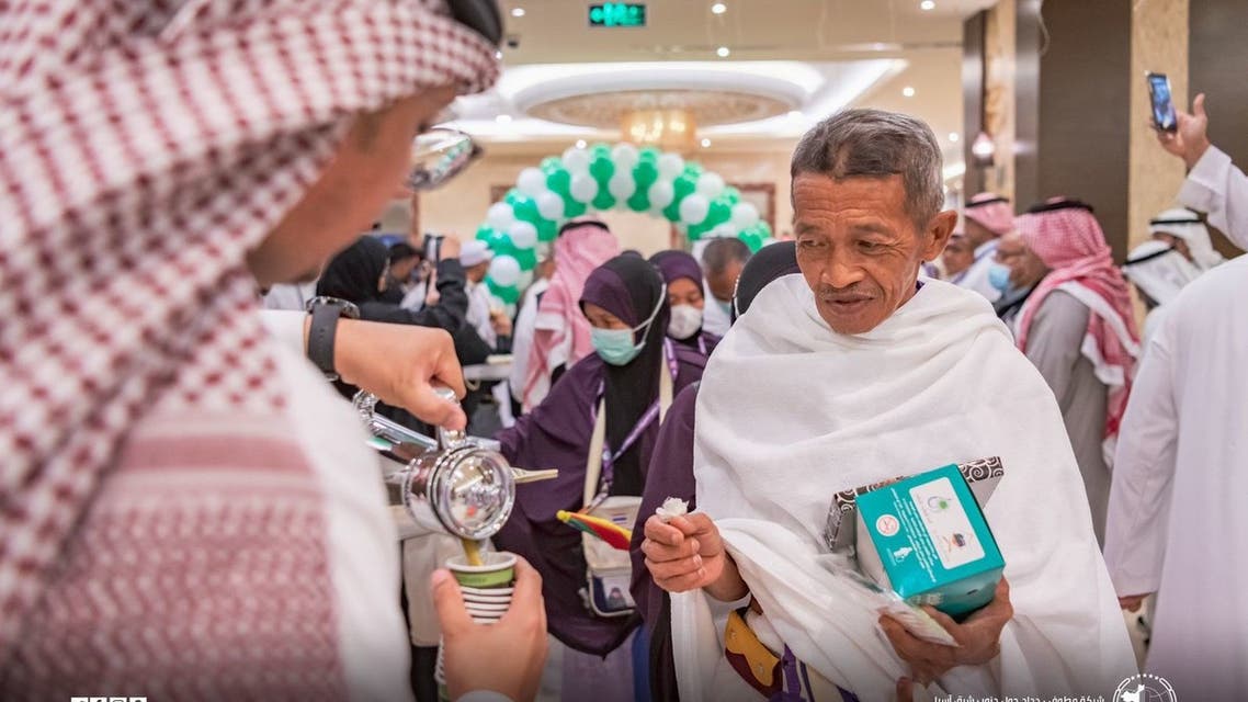 استقبال الحجاج بالقهوة السعودية