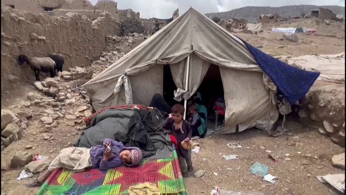 ارتفاع حصيلة قتلى زلزال أفغانستان.. وطالبان تناشد مساعدة المتضررين