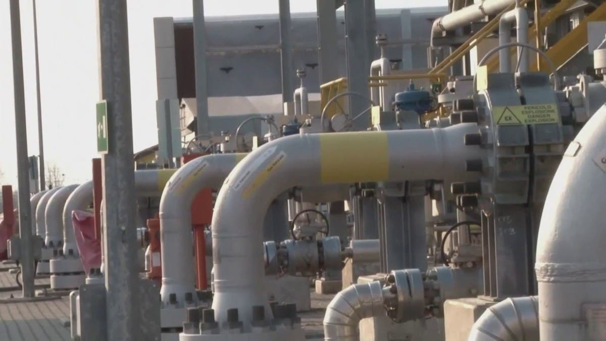 “بلومبرغ”: قطر تطالب أوروبا بتوقيع عقود طويلة الأجل لاستيراد الغاز