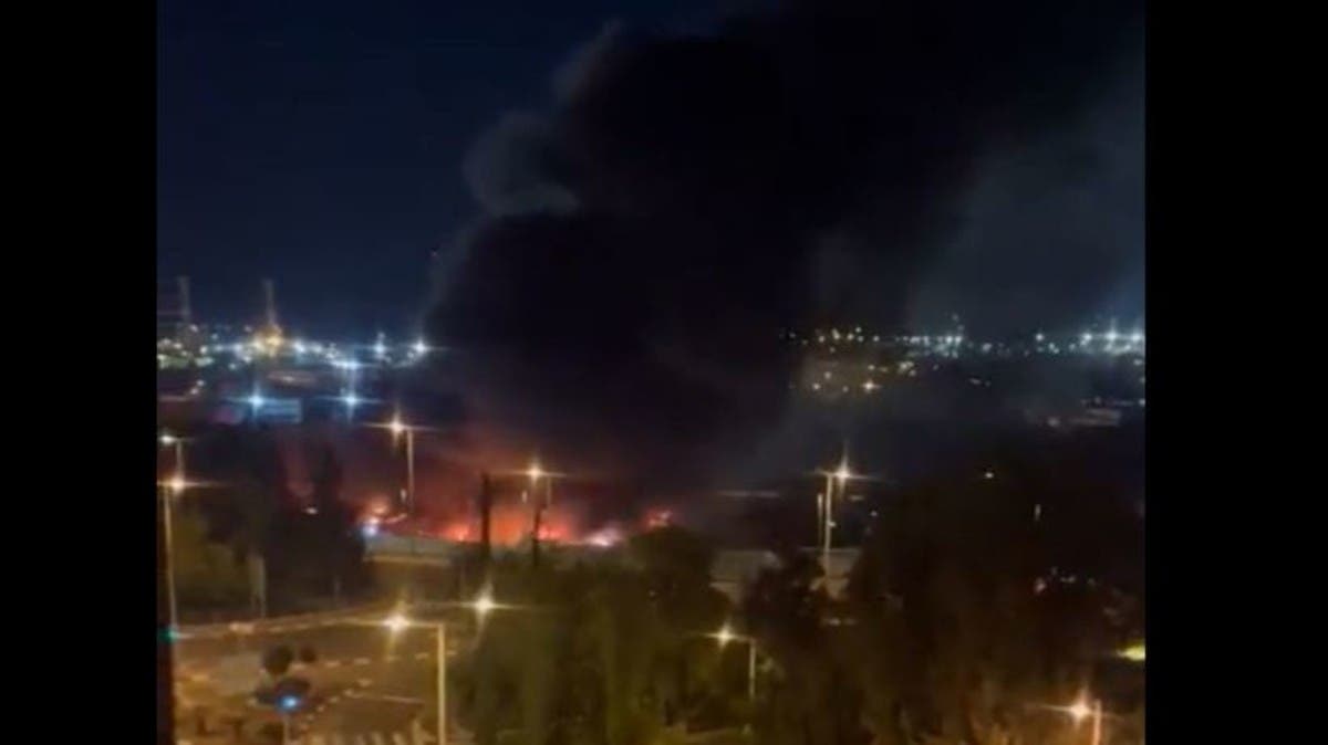 حيفا.. انفجارات وحريق بمبانٍ تحوي مواد خطرة