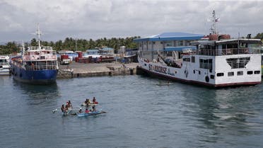 File photo of a ferry carrying passengers near Dalahican port, in Lucena city south of Manila, Philippines March 10, 2016. (Reuters)
