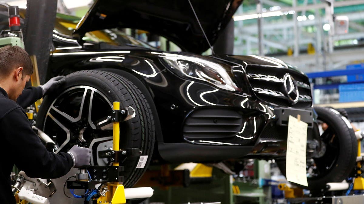 الاتحاد الأوروبي يحظر إنتاج وبيع السيارات التقليدية بحلول 2035