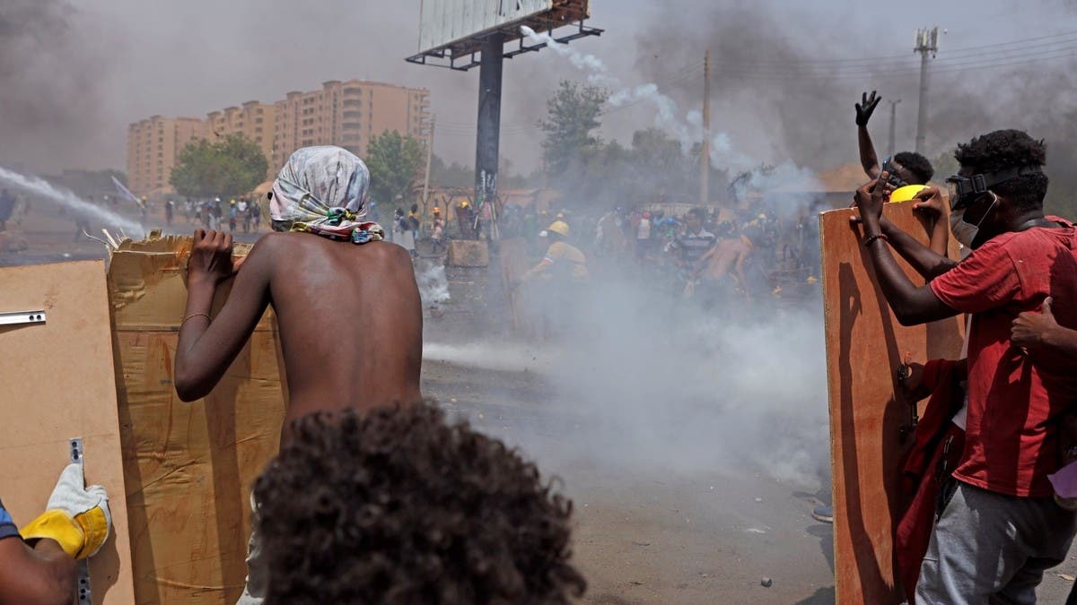 اتهامات دولية باستخدام العنف ضد المتظاهرين بالسودان