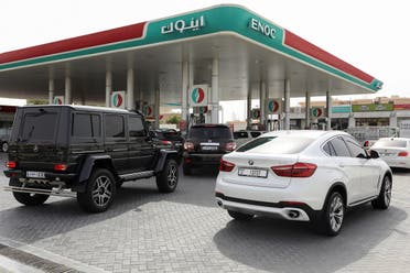 Motorists wait to fuel their vehicles with petrol at a gas station in Dubai, United Arab Emirates September 16, 2019. (Reuters)