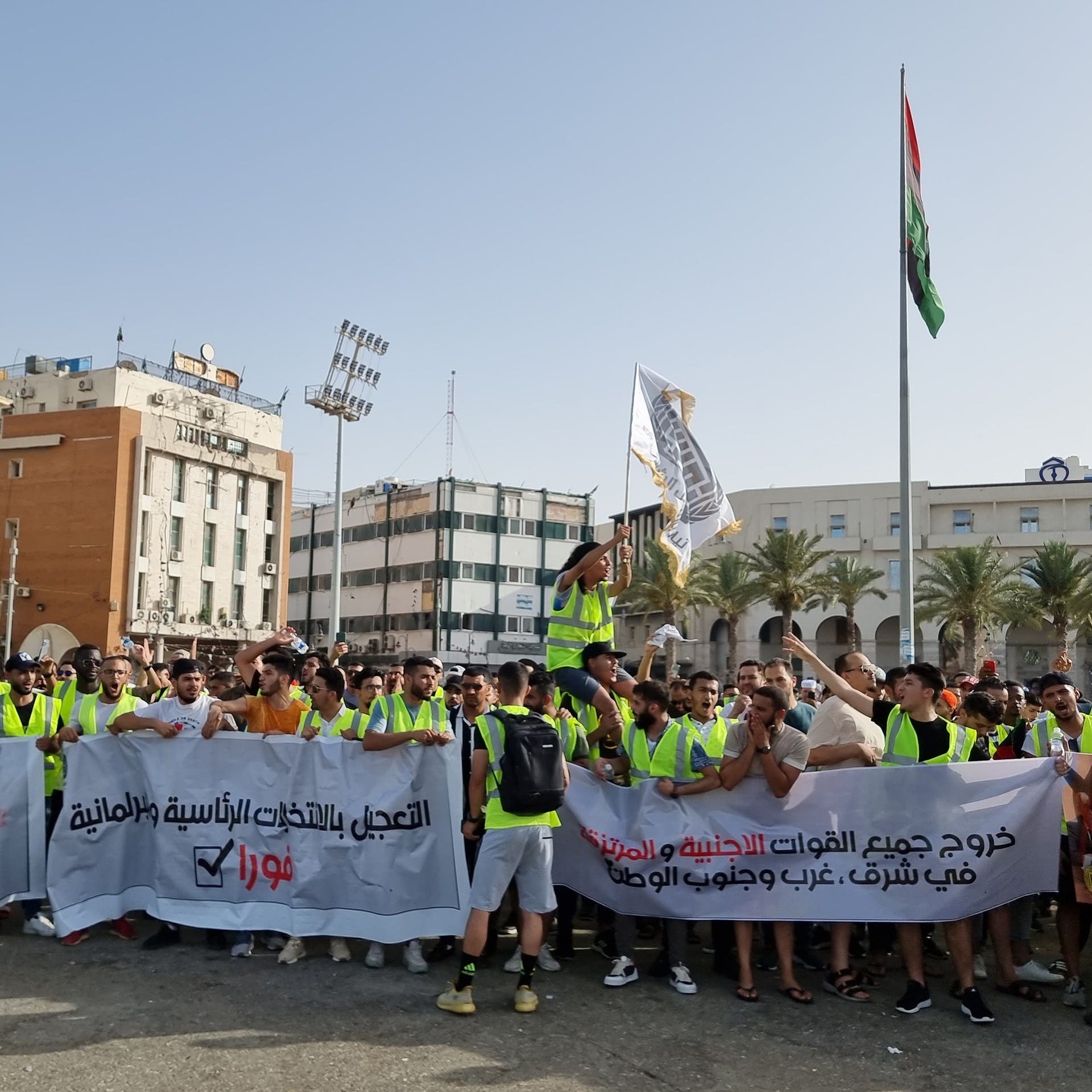 احتجاجات غاضبة في ليبيا ضد تناحر السياسيين والوضع المعيشي 