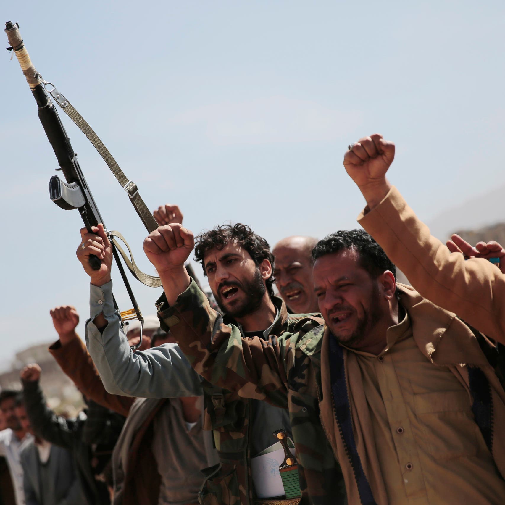 Yemen..Houthi militiam bans aliquot programmata Nuntius