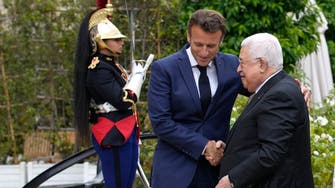 مکرون در دیدار با عباس خواهان از سرگیری مذاکرات اسرائیلی- فلسطینی شد