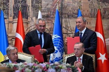 من مراسيم توقيع اتفاقية الحبوب بين روسيا وأوكرانيا في تركيا برعاية الأمم المتحدة
